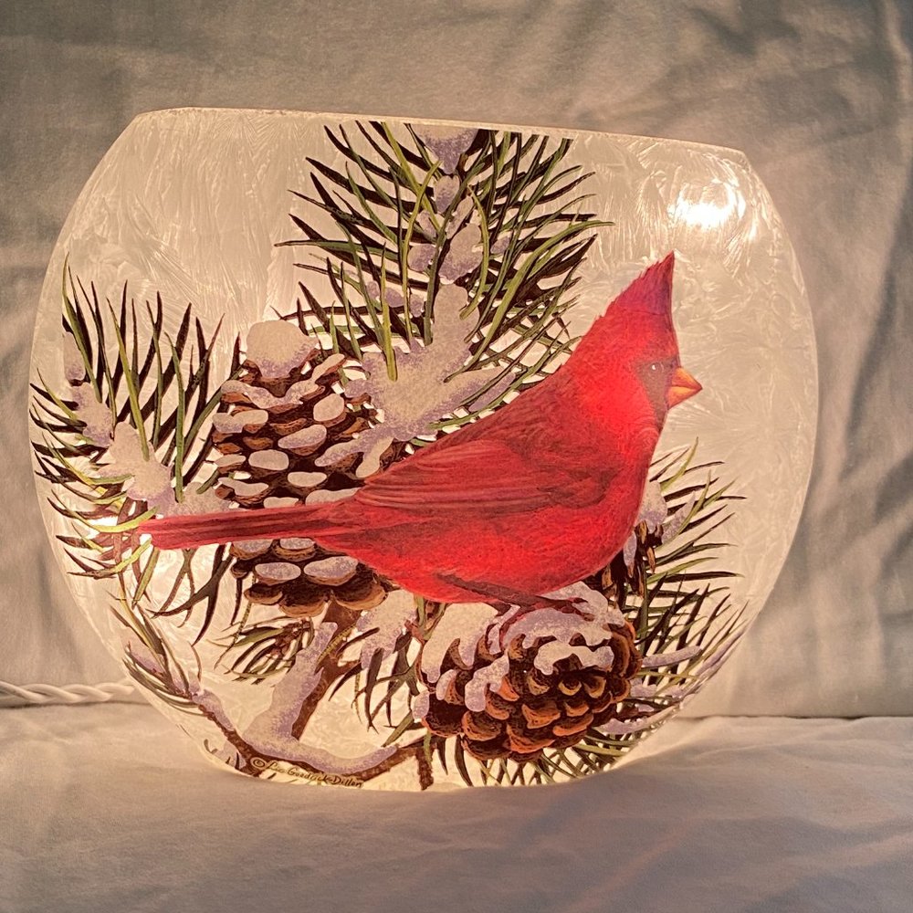 Cardinal winter light decoration